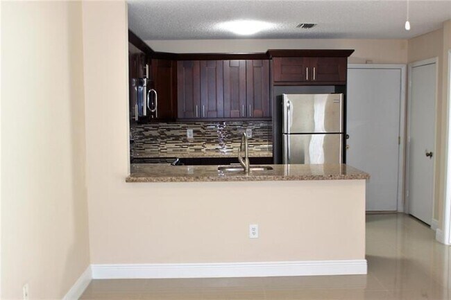 Foto del edificio - 11759 SW 1st St