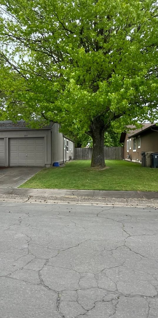 Foto del edificio - 4371 Madrona Way SE