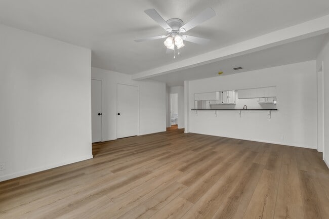 Building Photo - Country Place Apartments