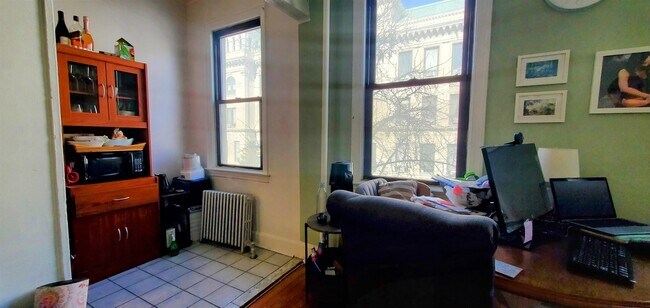 Foto del edificio - 187 Montgomery St