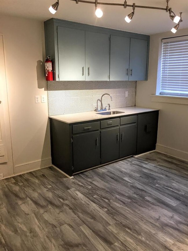 Foto del edificio - 1318 Pickens St