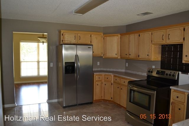Building Photo - 535 Tremain Dr