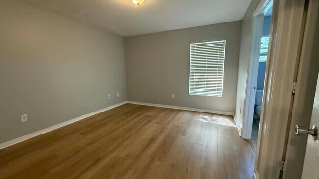 Foto del edificio - 2 Bedroom + Den in Lehigh Acres