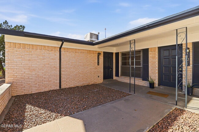 Foto del edificio - 7129 Orizaba Ave