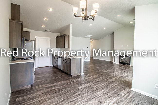 Foto del edificio - 16909 E Knox Ln