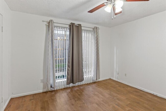 Foto del edificio - 1515 Sandy Springs Rd