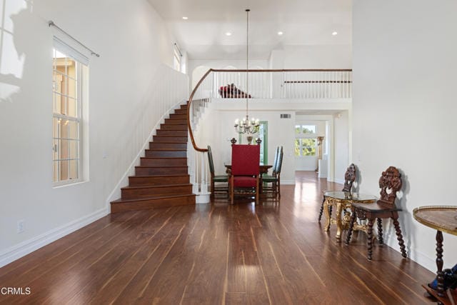 Foto del edificio - 815 Vista Grande Dr