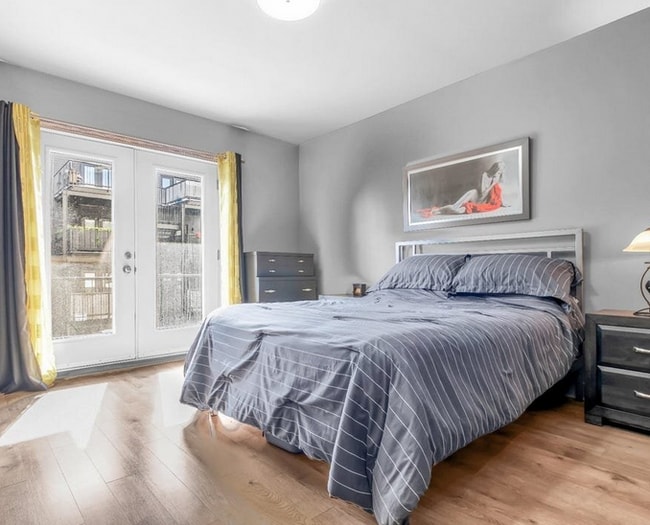 Foto del edificio - 831 S Flores St