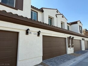 Building Photo - 911 Rosy Starling St