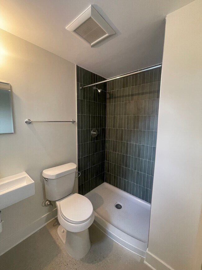 Foto del edificio - 6465 Sterling St
