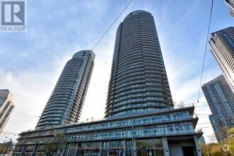 Building Photo - 2230-2230 Lake Shore Blvd W