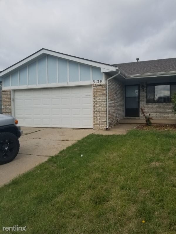 Primary Photo - 3 br, 2 bath Townhome - 3139 BUNKERHILL