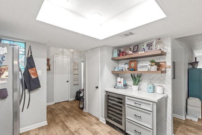 Foto del edificio - 5005 Georgi Ln