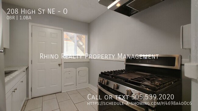 Building Photo - Welcome to Alhambra Court! Studio, 1 Bath!