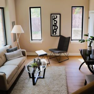 Foto del edificio - 318 E Lincoln St