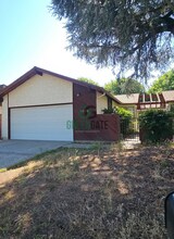 Building Photo - 3509-3511 Dragoo Park Dr