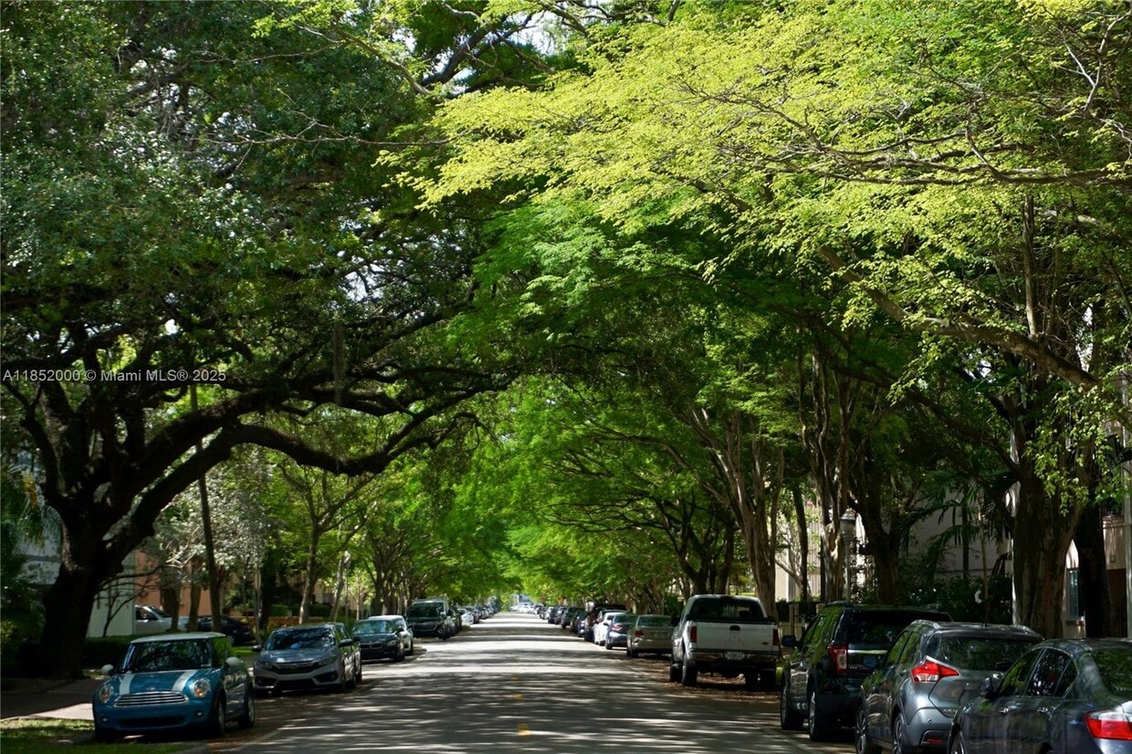 Photo - 1014 Salzedo St (Coral Gables, FL)