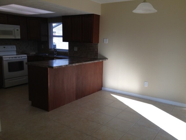 Building Photo - 1016 Sagamore Dr