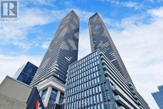 Building Photo - 138 Downes St