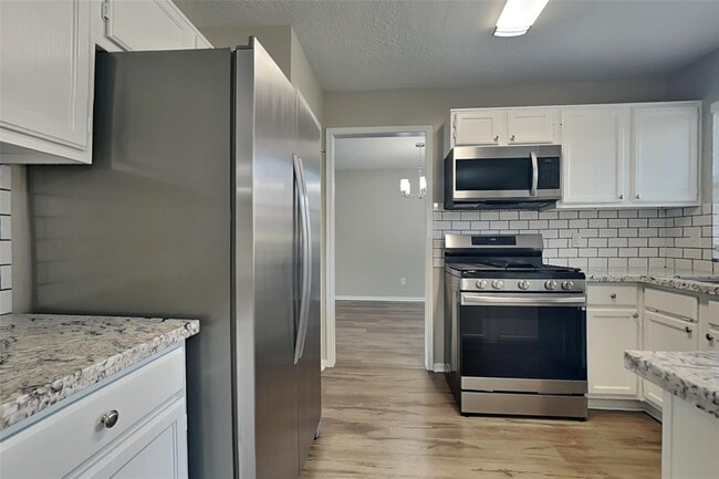 Building Photo - 5 Regency Ct