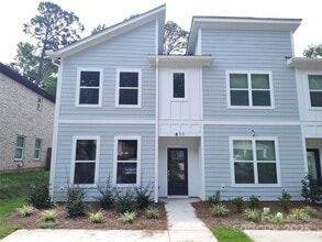 Building Photo - 811 Justice Ave