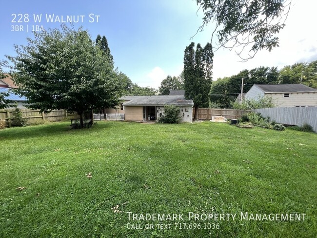 Building Photo - Nice Marietta Rancher with Beautiful Yard