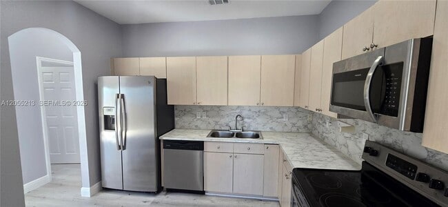 Foto del edificio - 4580 24th Pl SW