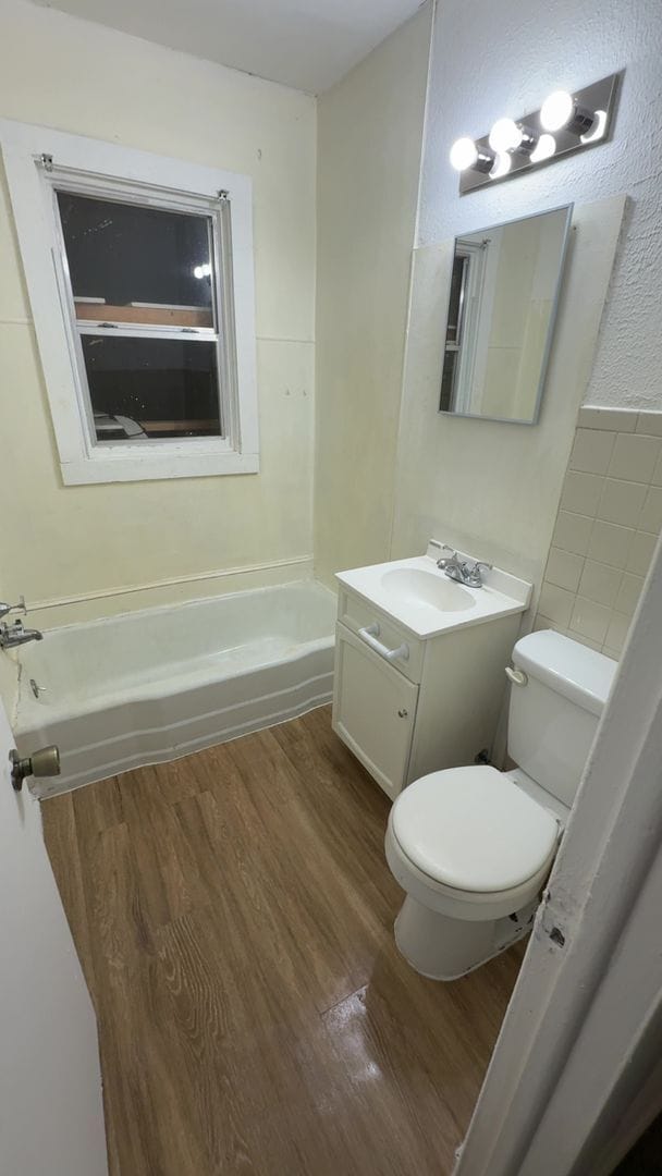 Foto del edificio - Cozy home with large backyard!