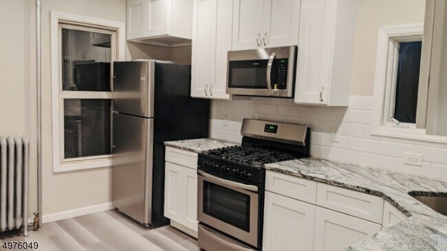 Foto del edificio - 341 Amherst St