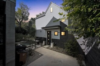 Building Photo - 2710 Wilson St