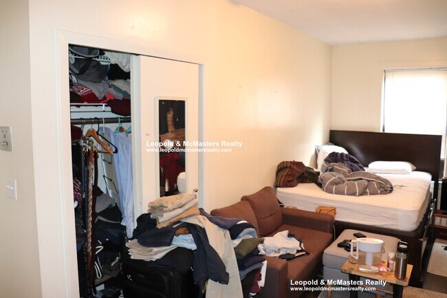 Foto del edificio - 230 Newbury St