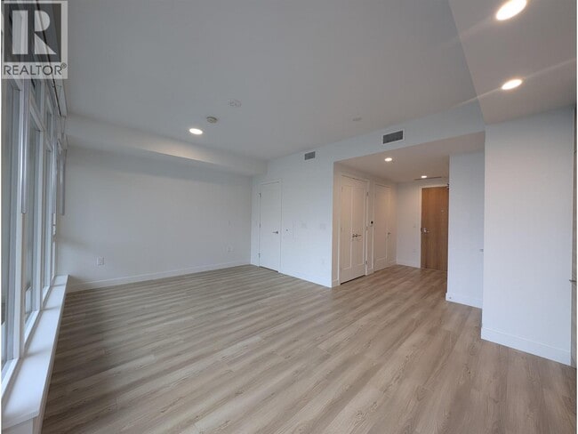 Building Photo - 2381 Beta Ave