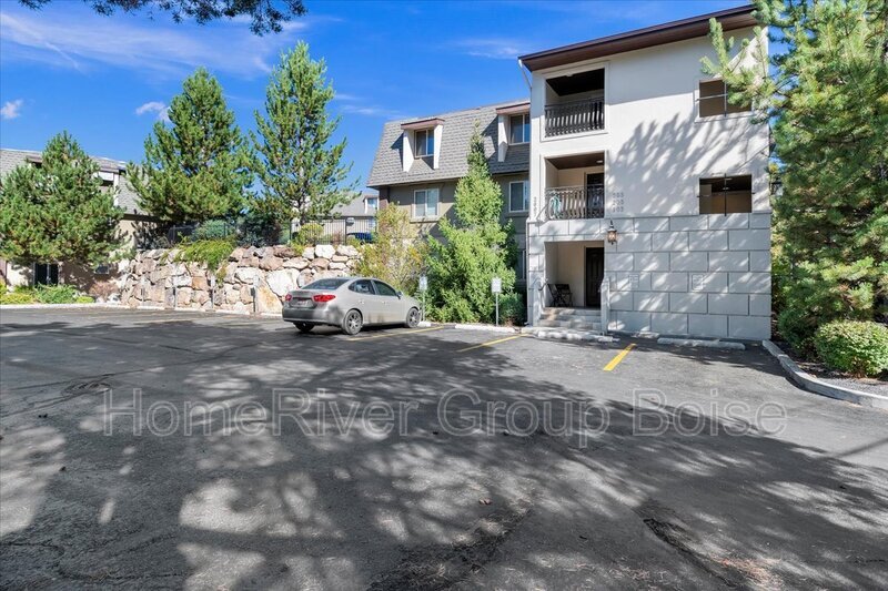 Primary Photo - 2607 N Lancaster Dr