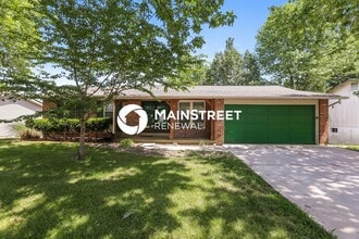 Building Photo - 718 Boca Chica Dr