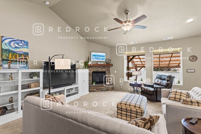 Building Photo - 9508 N Awbrey Ct