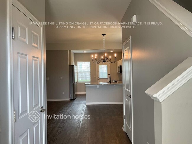 Building Photo - 1047 Lonergan Cir