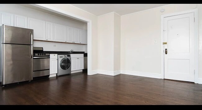 Foto del edificio - 3345 N Marshfield Ave