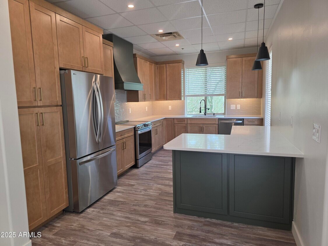 Foto principal - 16715 E Parkview Ave