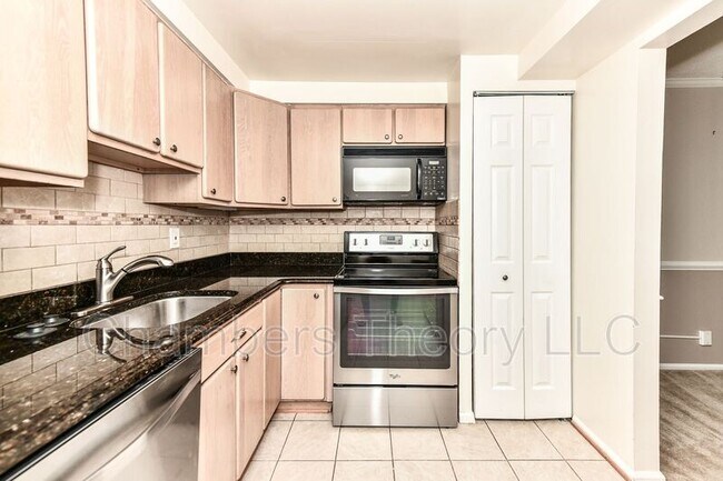 Foto del edificio - 7621 Tremayne Pl