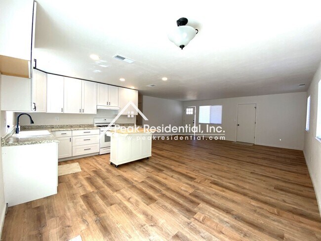 Building Photo - 3 br, 2 bath House - 431 Stephanie Ct