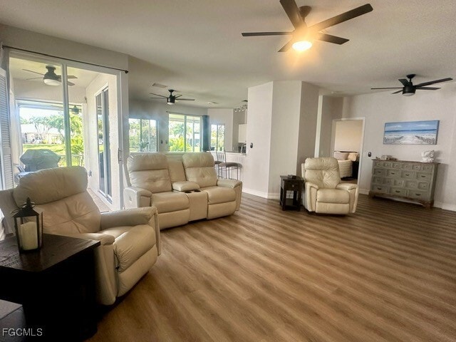 Foto del edificio - 9510 Village View Blvd