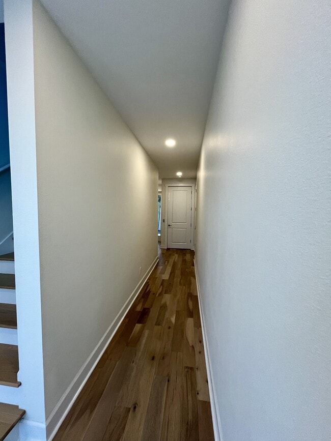 Building Photo - 821 Oak Bend Ln
