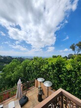 Building Photo - 17118 Oak View Dr