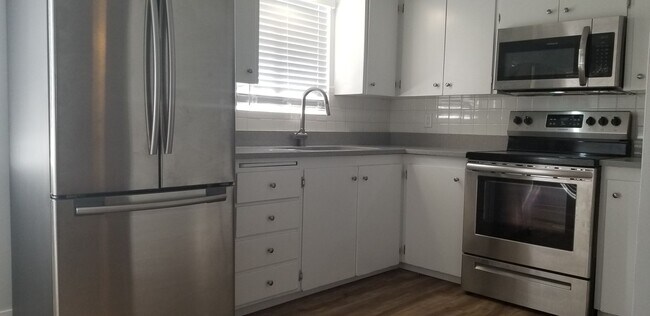 Photo - 1 Bedroom Salt Lake Condo Available early ...