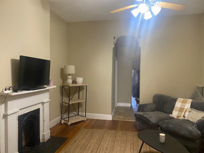 Photo - 317 S Pine St House