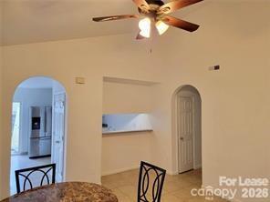 Foto del edificio - 6418 Nevin Glen Dr