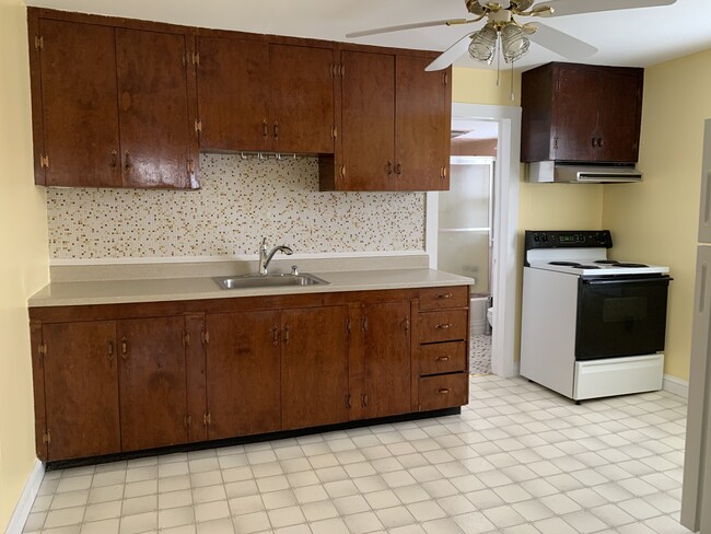 Kitchen - 2716 W Main St