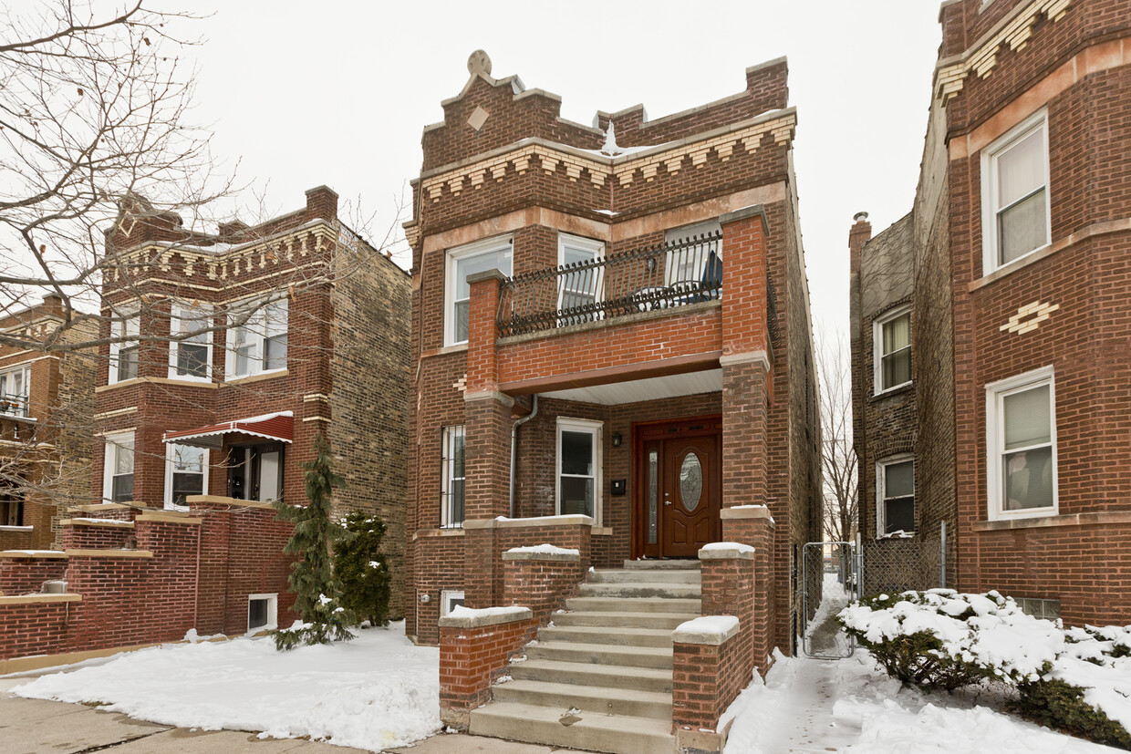 2622 N Harding Ave, Unit 1, Chicago, IL 60647 - 2622 N Harding Ave