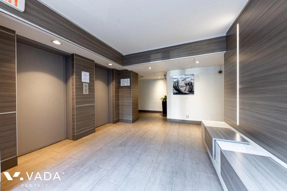 Photo du bâtiment - Anchor Point Apartment For Rent 414-1333 H...