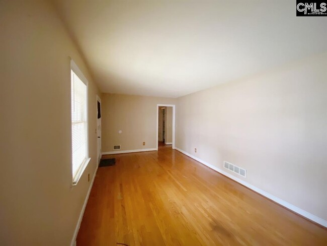 Building Photo - 518 Lockner Rd